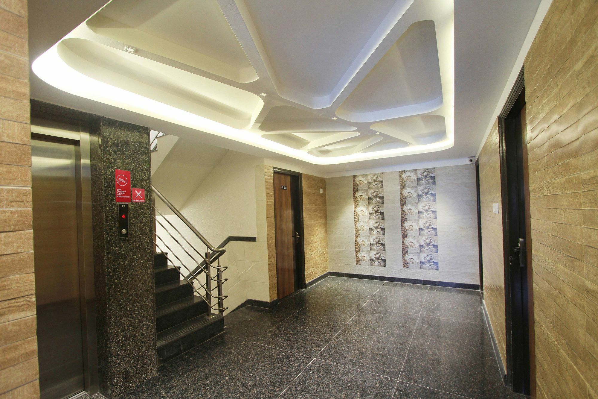 Hotel O Golden Inn Near Cubbon Park Bangalore Dış mekan fotoğraf