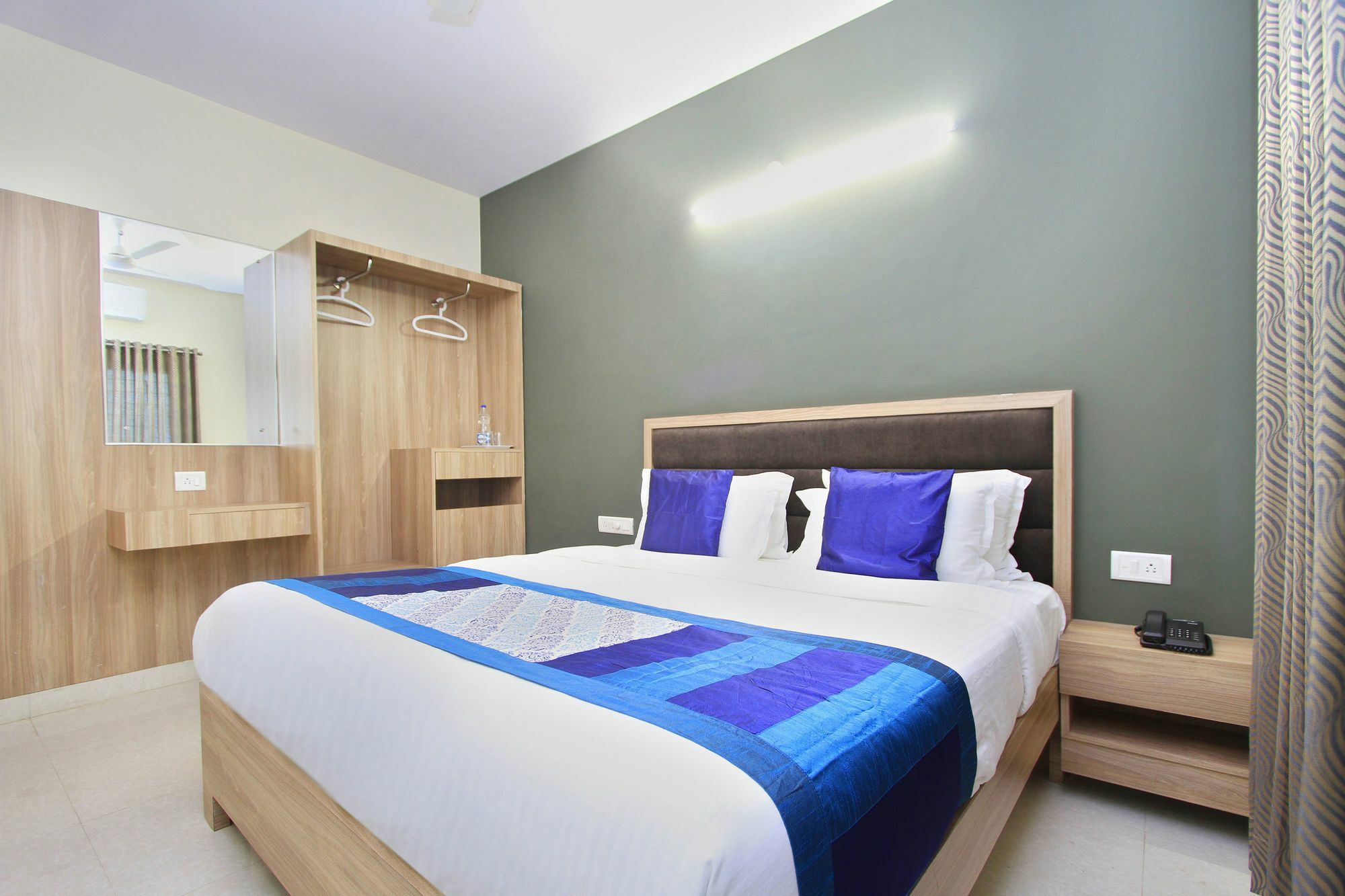 Hotel O Golden Inn Near Cubbon Park Bangalore Dış mekan fotoğraf
