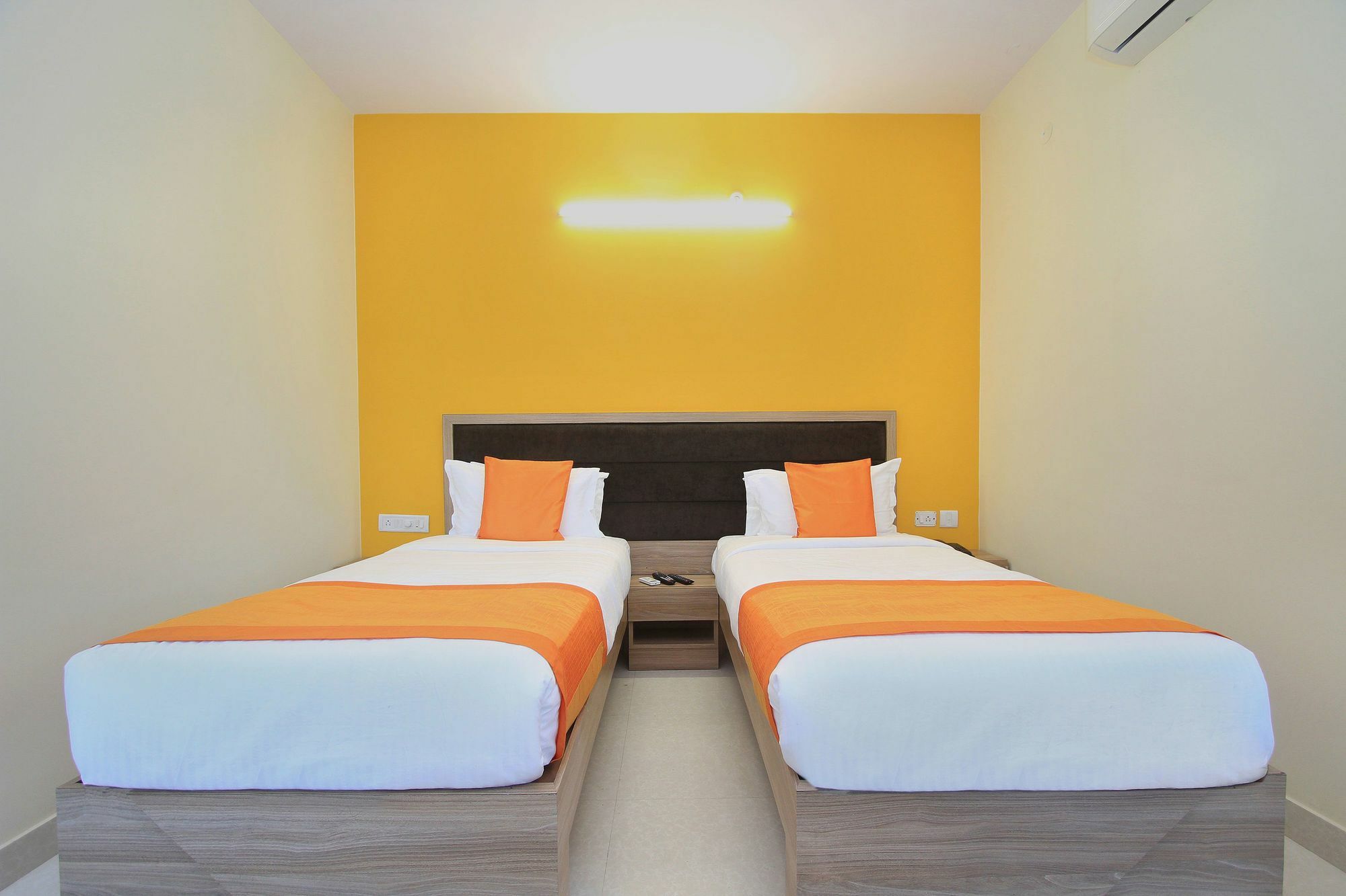 Hotel O Golden Inn Near Cubbon Park Bangalore Dış mekan fotoğraf