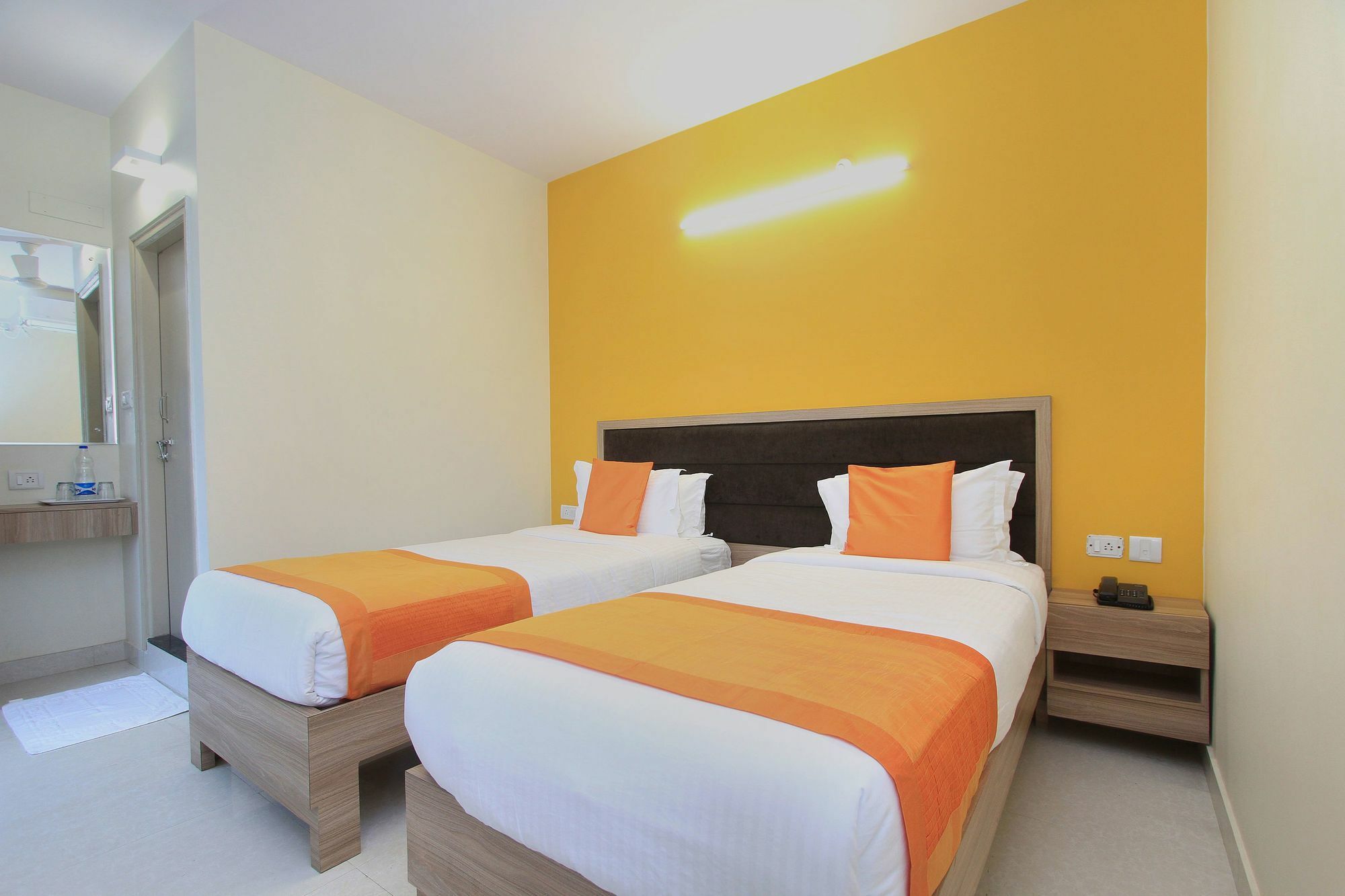 Hotel O Golden Inn Near Cubbon Park Bangalore Dış mekan fotoğraf