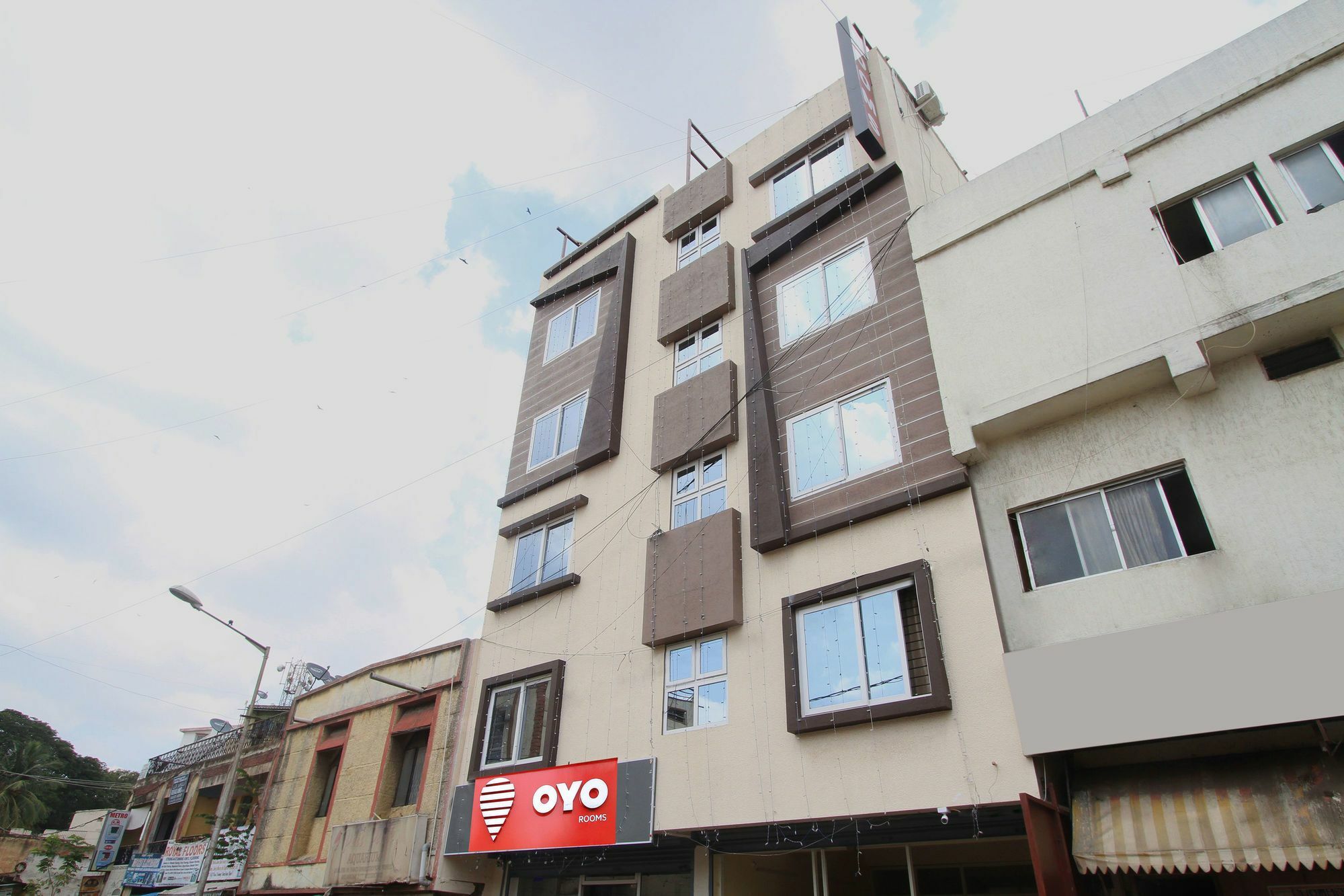 Hotel O Golden Inn Near Cubbon Park Bangalore Dış mekan fotoğraf